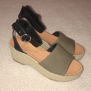NWOT Dolce Vita Lesly espadrille Wedges Olive 9.5